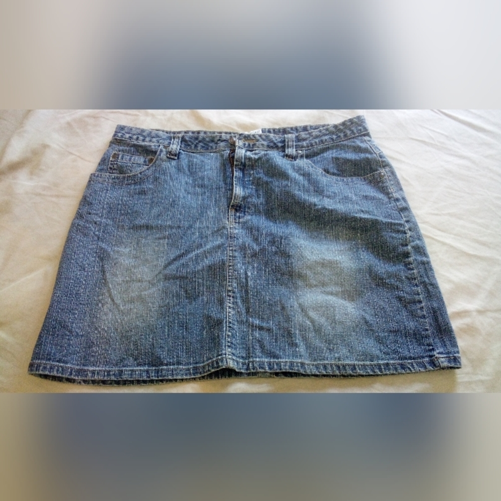 No Boundaries Junior denim skirt size 19